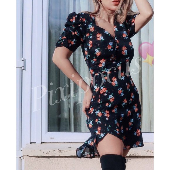 ❌SOLD❌ ZARA NWT FLORAL RUFFLED PRINT MINI DRESS - Picture 2 of 9